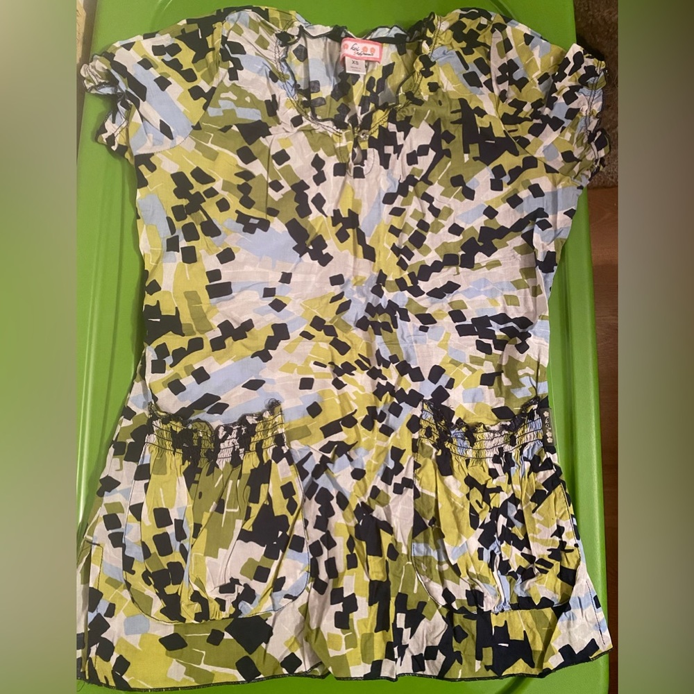 Koi Green Navy Print scrub top xs extra small